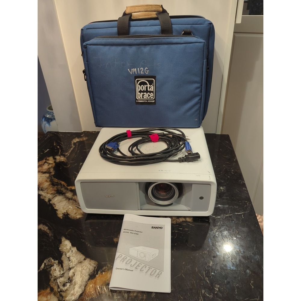 SANYO PLV-Z700 Projector (G9714862)